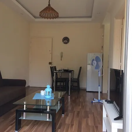 Modern Mackenzie Beach لارنكا